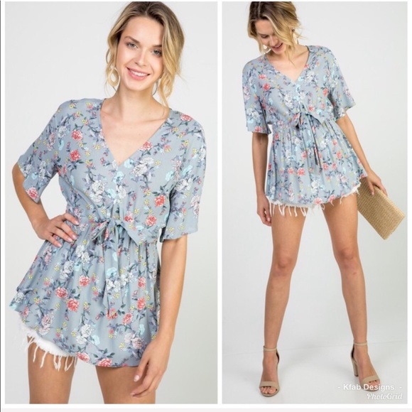 ❤️LAST 1! Floral V Neck Front Tie Top! - Picture 3 of 8